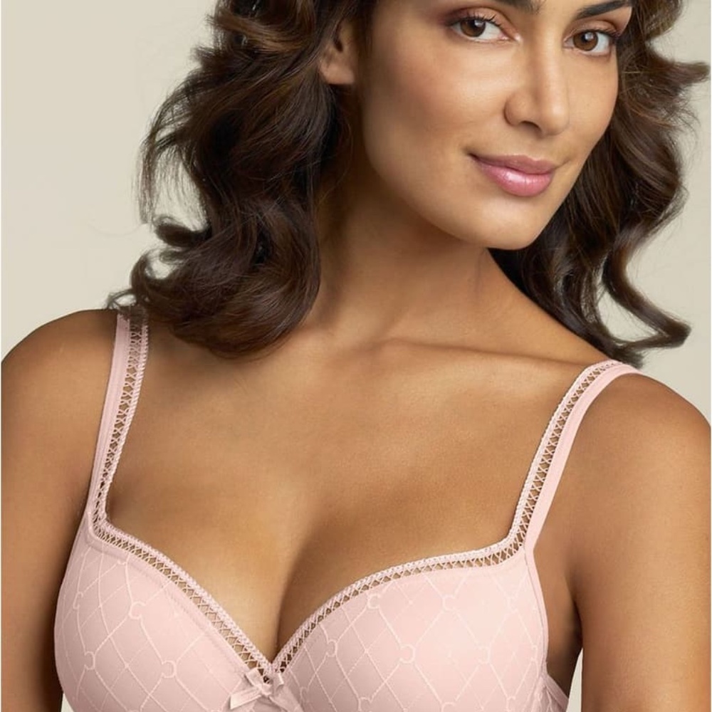NWT Chantelle Graphie 2596 Underwire Pushup Bra